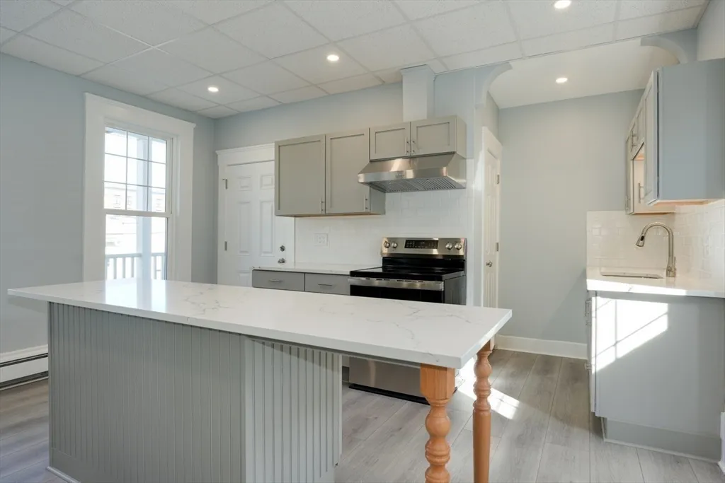 2 bed, 1 bath apartment for rent at 47 Mechanic St Unit 1, Marlborough — photo 11 of 26