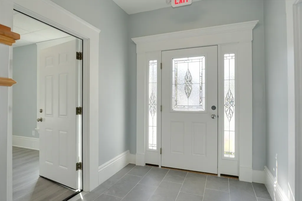 2 bed, 1 bath apartment for rent at 47 Mechanic St Unit 3, Marlborough — photo 14 of 23