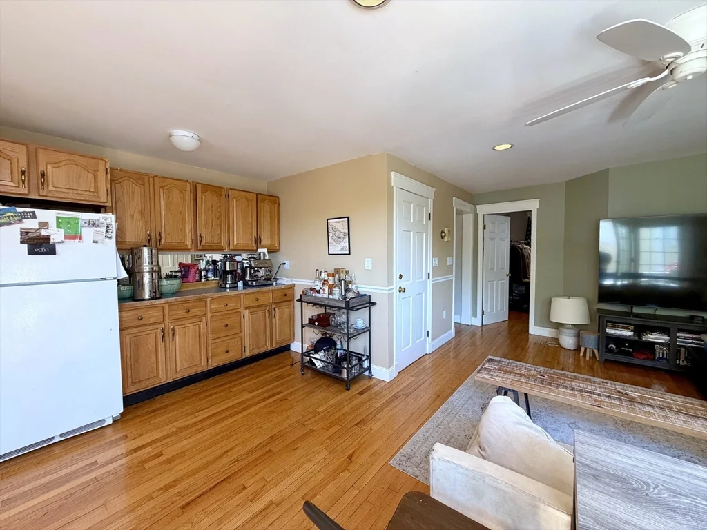 3 bed, 2 bath apartment for rent at 47 Mystic St Unit 2, Charlestown — photo 4 of 9