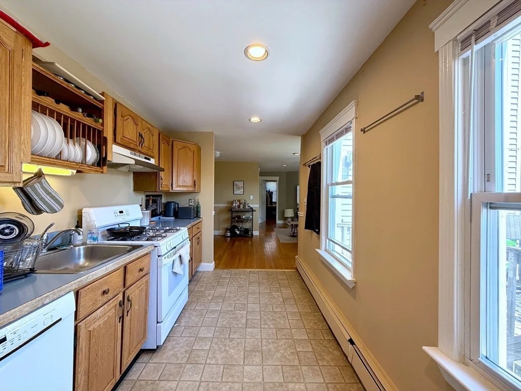 3 bed, 2 bath apartment for rent at 47 Mystic St Unit 2, Charlestown — photo 5 of 9