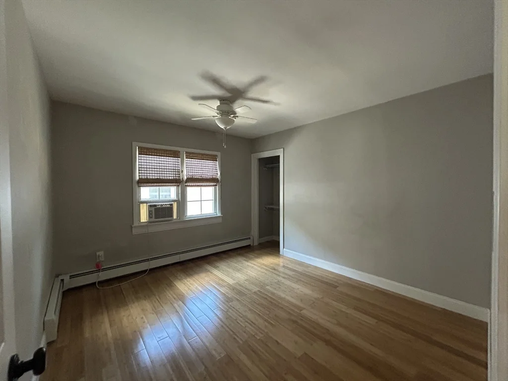 3 bed, 1 bath apartment for rent at 47 Naples Ave, Providence — photo 13 of 16
