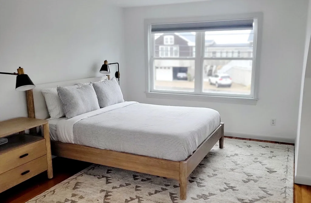 4 bed, 3 bath apartment for rent at 47 Northern Unit WEEKLY, Plum Island — photo 7 of 12