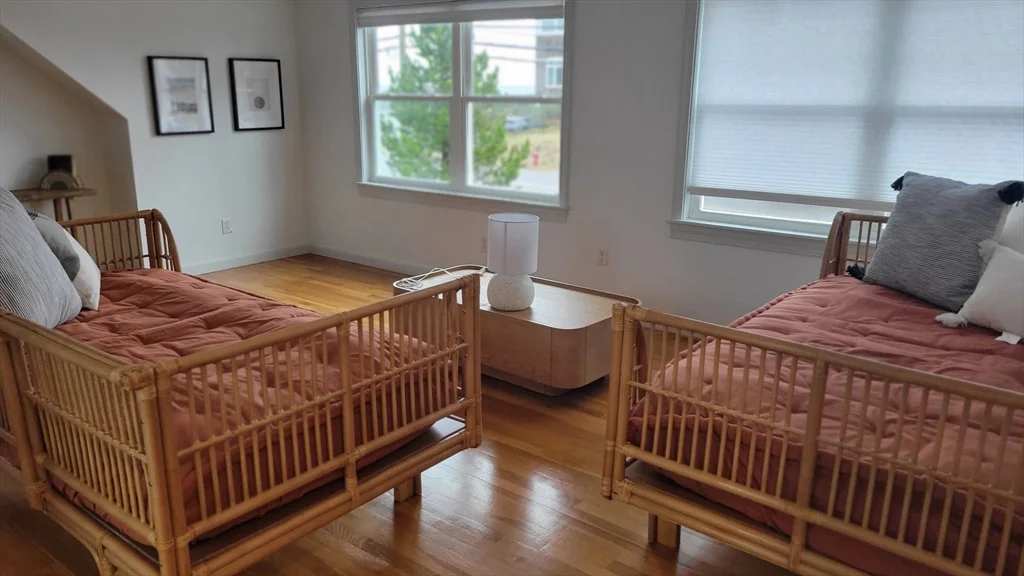 4 bed, 3 bath apartment for rent at 47 Northern Unit WEEKLY, Plum Island — photo 6 of 12