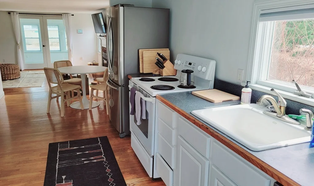4 bed, 3 bath apartment for rent at 47 Northern Unit WINTER, Plum Island — photo 5 of 13