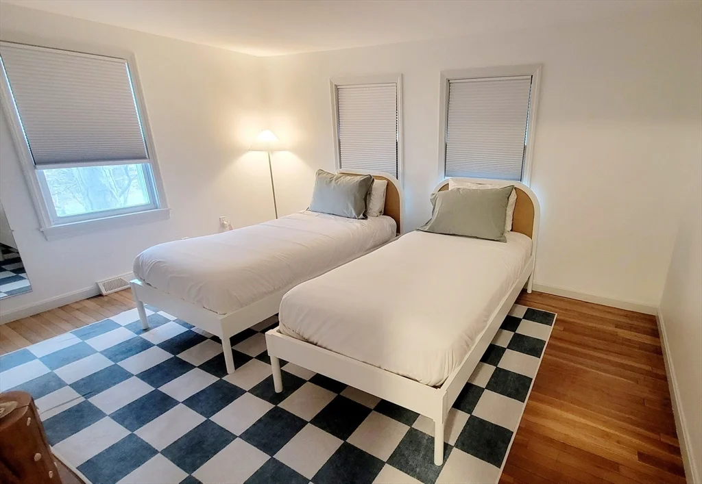4 bed, 3 bath apartment for rent at 47 Northern Unit WINTER, Plum Island — photo 8 of 13
