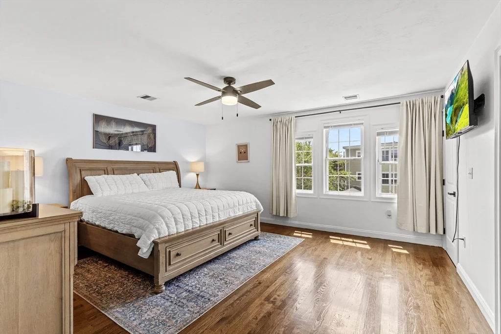 3 bed, 2 bath apartment for rent at 47 Oldfields Rd Unit 2, Dorchester — photo 21 of 37