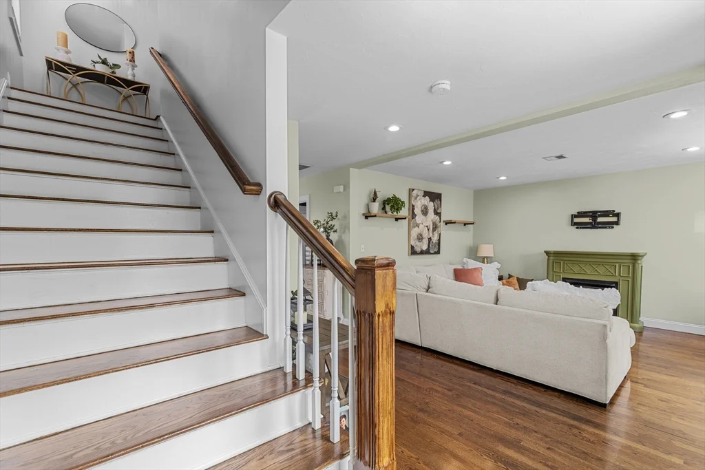 3 bed, 2 bath apartment for rent at 47 Oldfields Rd Unit 2, Dorchester — photo 14 of 37