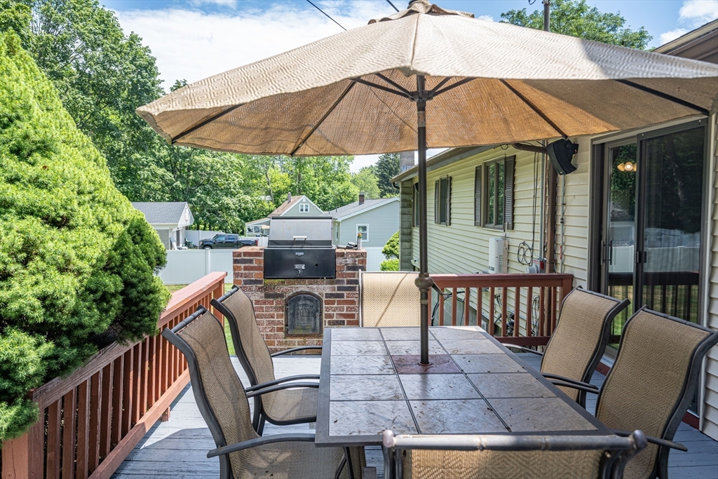 3 bed, 2 bath apartment for rent at 47 Oriole Dr, Dracut — photo 5 of 21