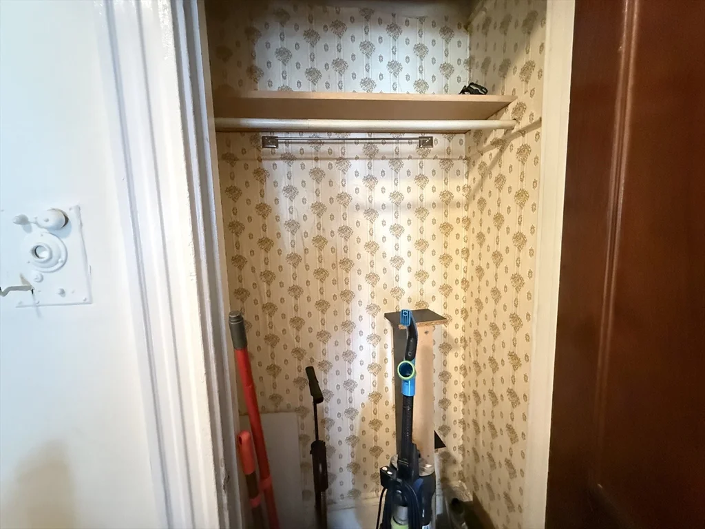 2 bed, 1 bath apartment for rent at 47 Park Vale Ave Unit 5, Allston — photo 8 of 13
