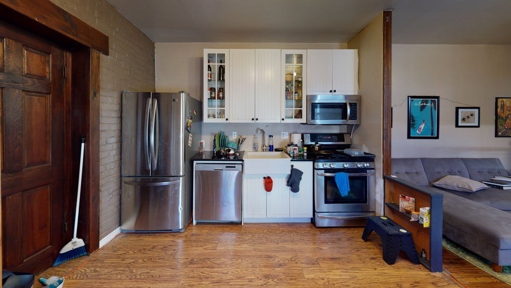 1 bed, 1 bath apartment for rent at 47 Park Vale Unit 6, Allston — photo 1 of 8