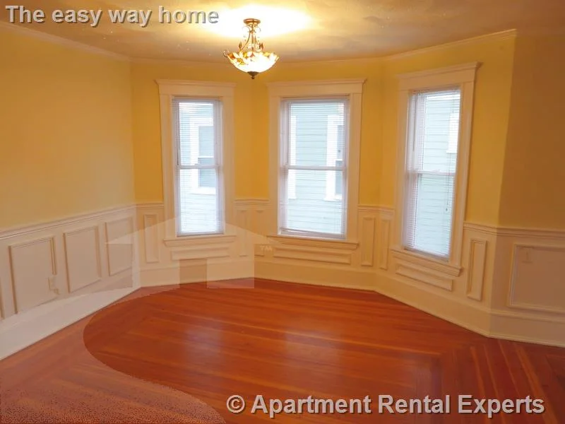 4 bed, 1 bath apartment for rent at 47 Paulina St Unit 2, Davis Square — photo 3 of 21
