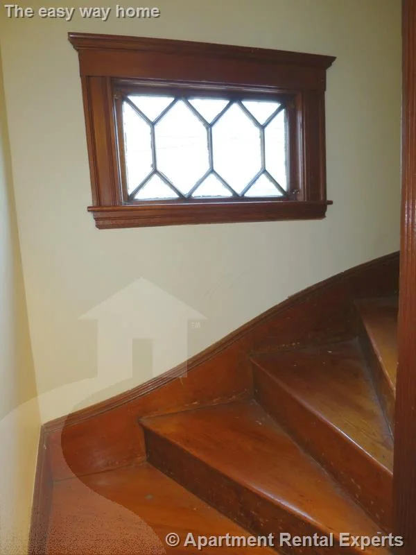4 bed, 1 bath apartment for rent at 47 Paulina St Unit 2, Davis Square — photo 11 of 21