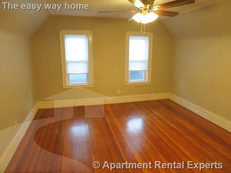 4 bed, 1 bath apartment for rent at 47 Paulina St Unit 2, Davis Square — photo 14 of 21