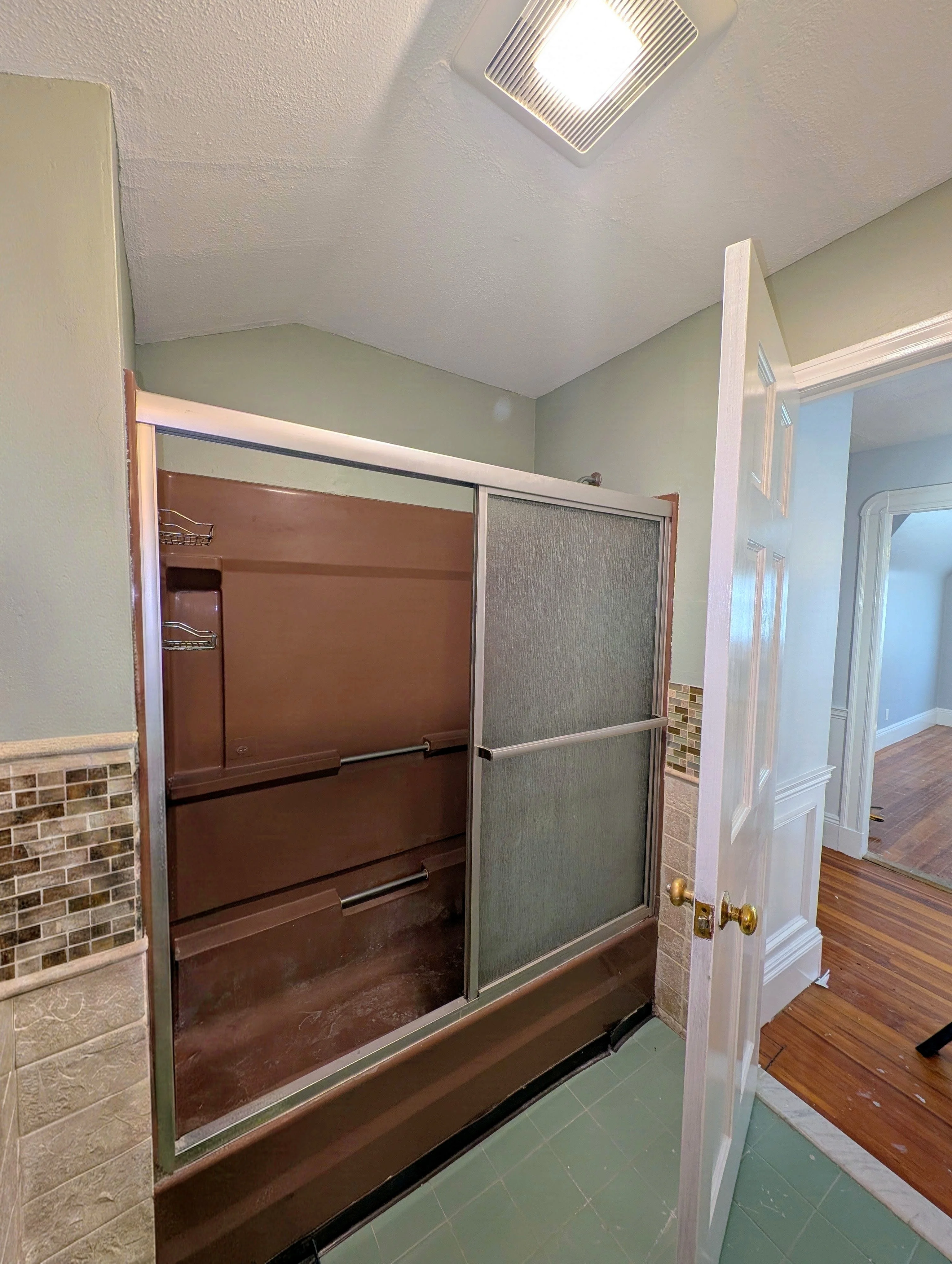 3.5 bed, 1 bath apartment for rent at 47 Paulina St Unit 2, Tufts — photo 21 of 26