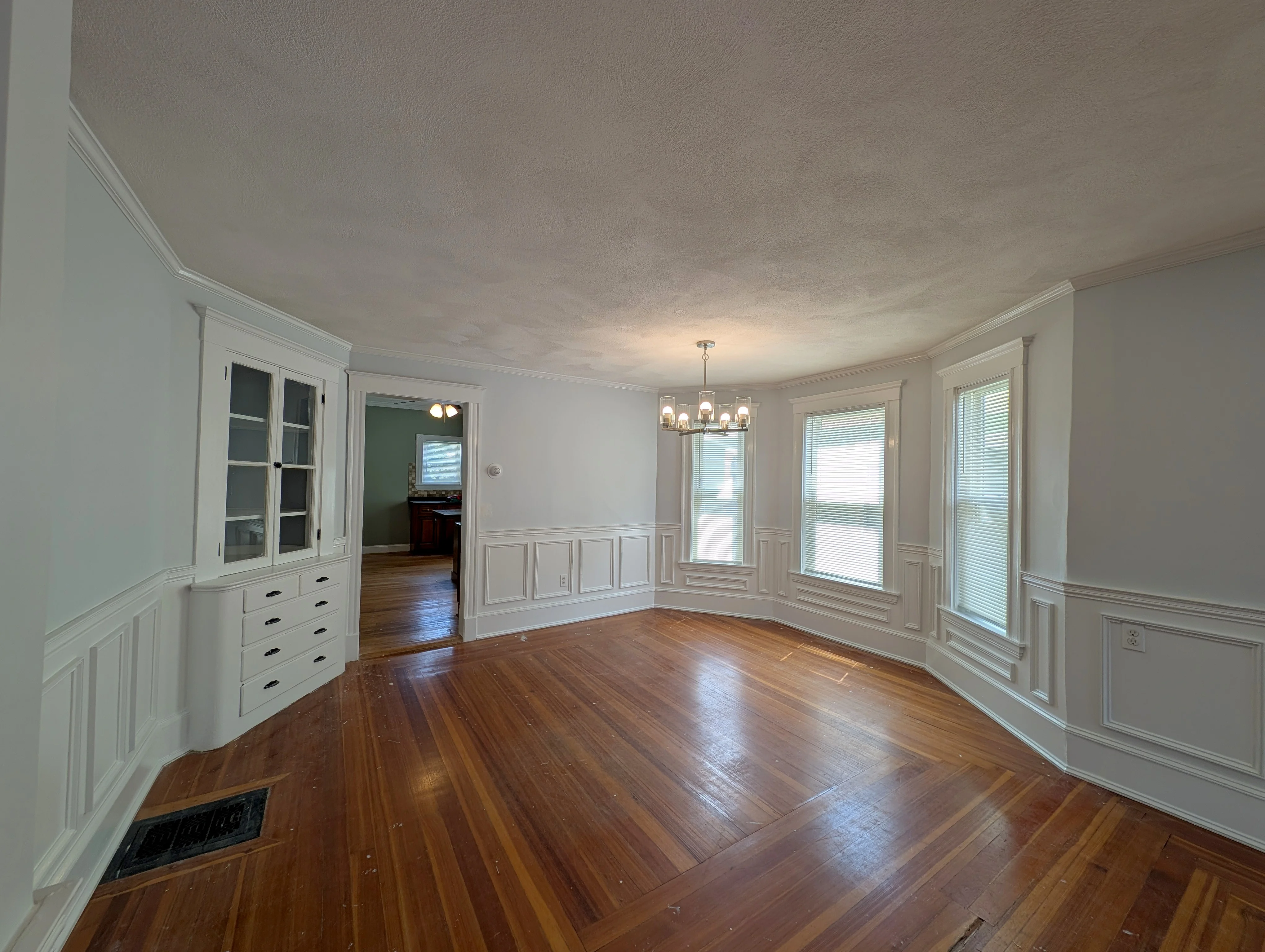 3.5 bed, 1 bath apartment for rent at 47 Paulina St Unit 2, Tufts — photo 9 of 26