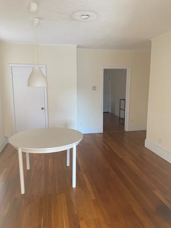 2 bed, 1 bath apartment for rent at 47 Penn St Unit 47, Quincy — photo 4 of 12