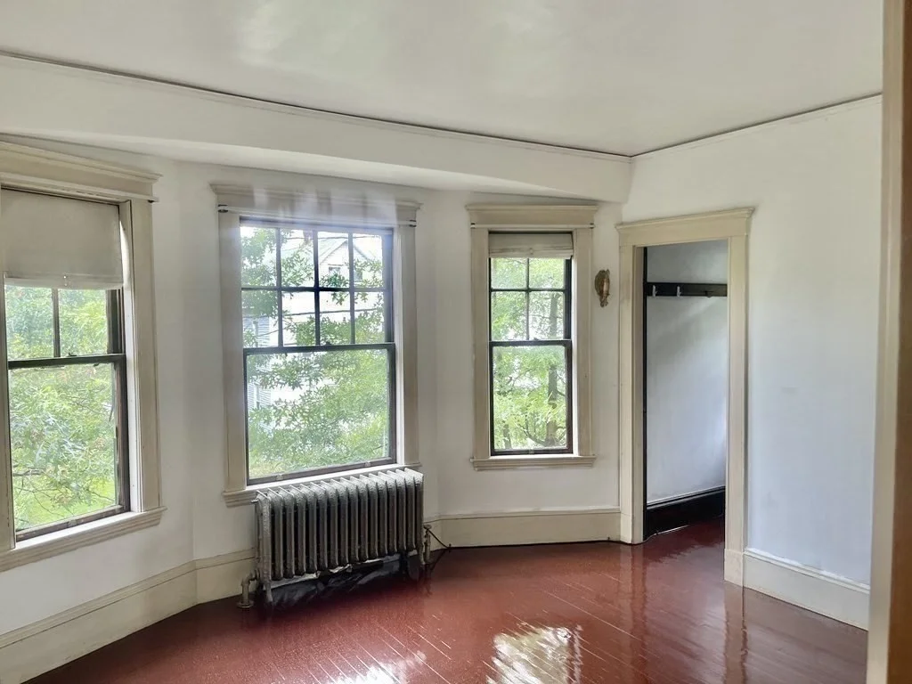 6 bed, 1 bath apartment for rent at 47 Pleasant St, Everett — photo 19 of 28