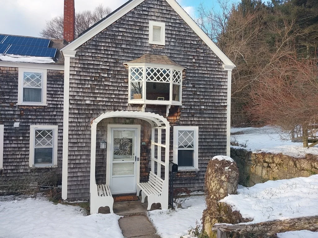 1 bed, 1 bath apartment for rent at 47 Pudding Hill Ln Unit B, Marshfield