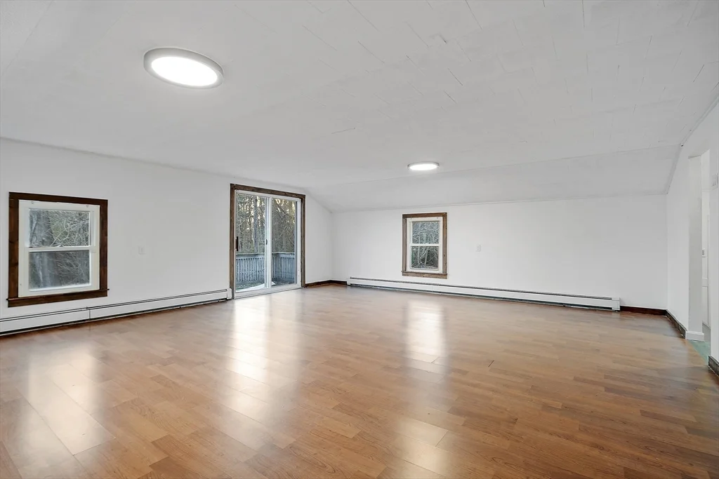 2 bed, 1 bath apartment for rent at 47 Railroad Ave Unit 2, Rowley — photo 18 of 32