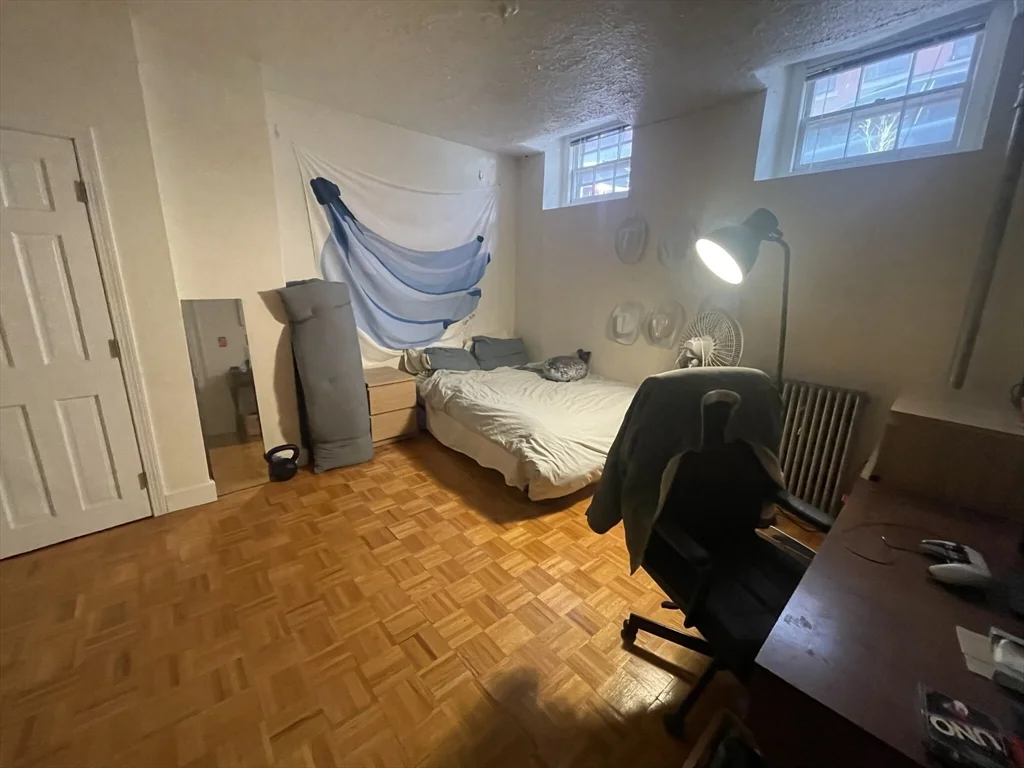 Studio bed, 1 bath apartment for rent at 47 Revere St Unit 1, Beacon Hill — photo 2 of 7