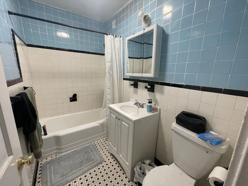 Studio bed, 1 bath apartment for rent at 47 Revere St Unit 1, Beacon Hill — photo 7 of 7