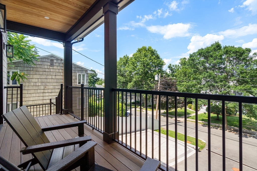 5 bed, 4+ bath apartment for rent at 47 Ripley St Unit 47, Newton — photo 13 of 35
