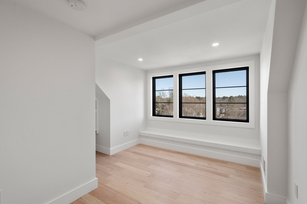 5 bed, 4+ bath apartment for rent at 47 Ripley St Unit 47, Newton — photo 26 of 35