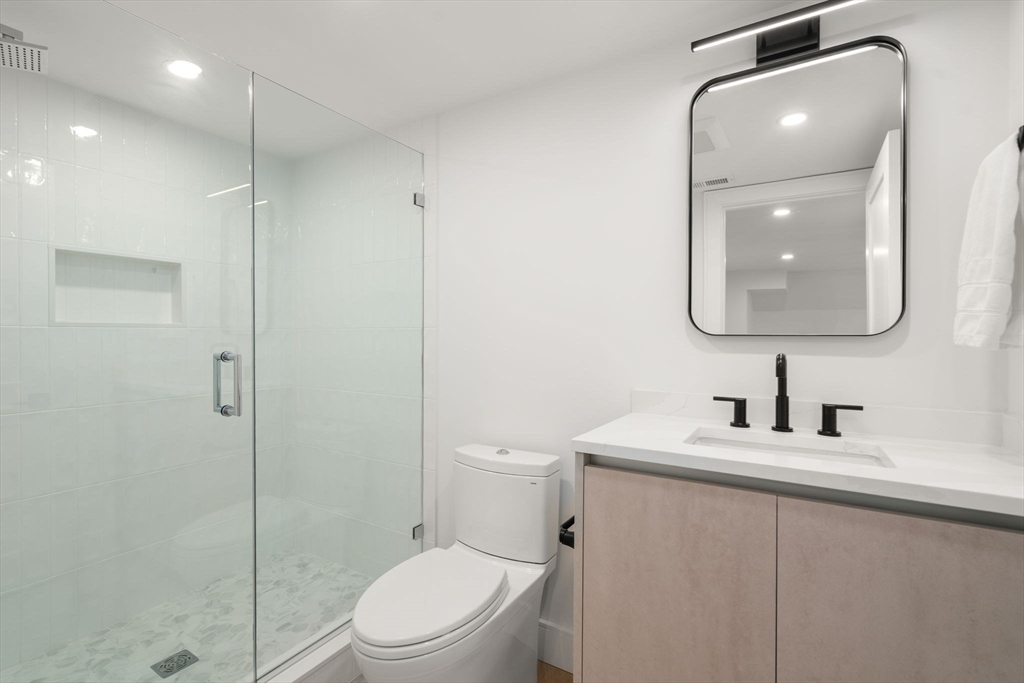 5 bed, 4+ bath apartment for rent at 47 Ripley St Unit 47, Newton — photo 27 of 35