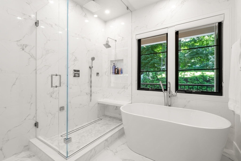 5 bed, 4+ bath apartment for rent at 47 Ripley St Unit 47, Newton — photo 18 of 35