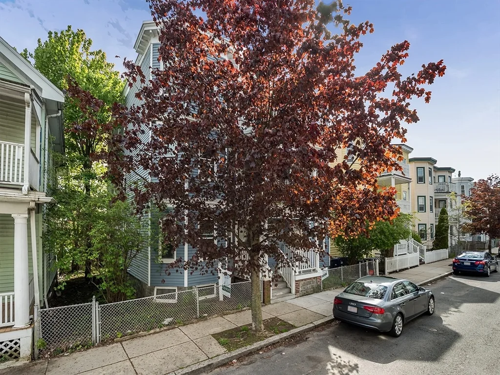 4 bed, 1 bath apartment for rent at 47 Saint Margaret St Unit 1, Dorchester — photo 19 of 28