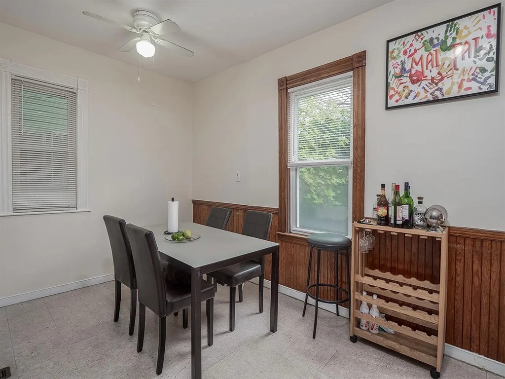 4 bed, 1 bath apartment for rent at 47 Saint Margaret St Unit 1, Dorchester — photo 14 of 28