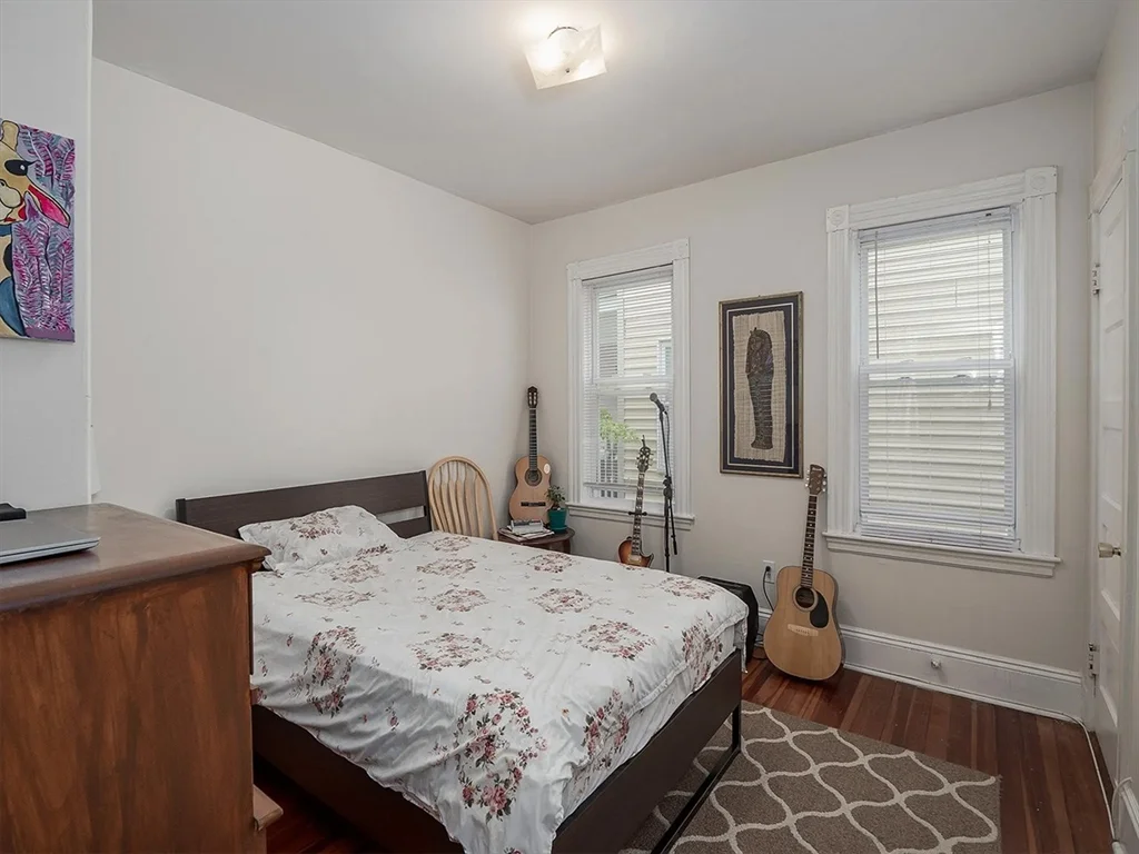4 bed, 1 bath apartment for rent at 47 Saint Margaret St Unit 1, Dorchester — photo 9 of 28
