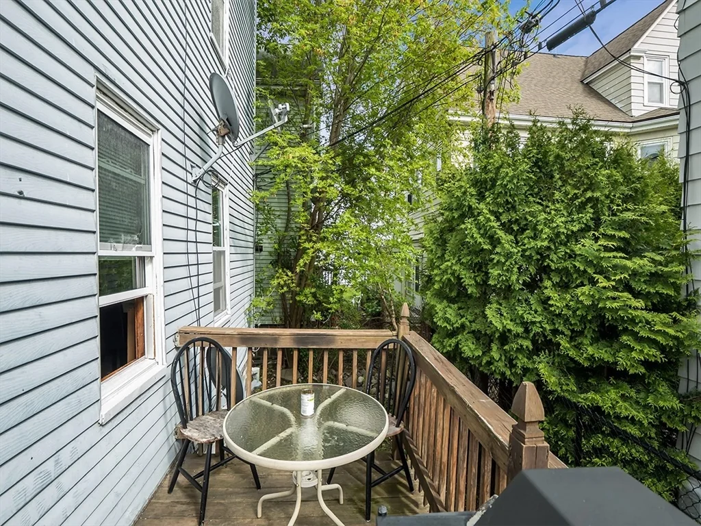 4 bed, 1 bath apartment for rent at 47 Saint Margaret St Unit 1, Dorchester — photo 27 of 28