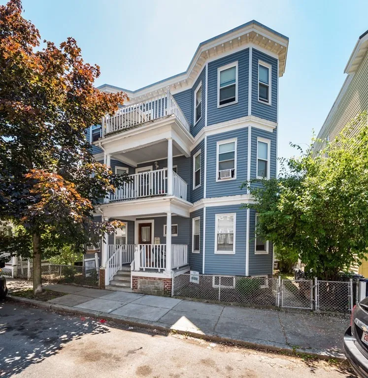 3 bed, 1 bath apartment for rent at 47 Saint Margaret St Unit 2, Dorchester — photo 1 of 29