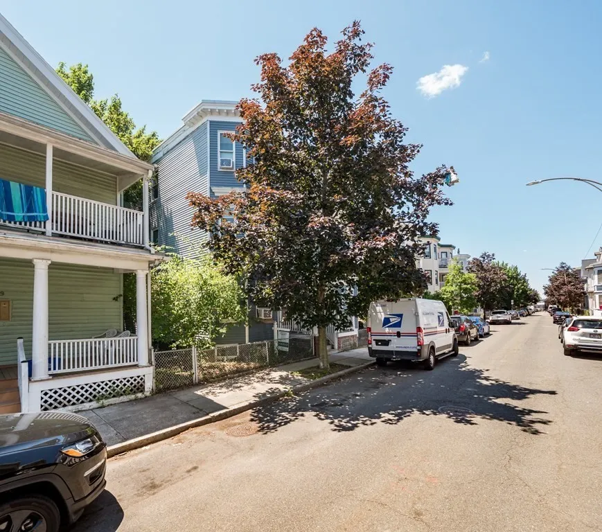 3 bed, 1 bath apartment for rent at 47 Saint Margaret St Unit 2, Dorchester — photo 27 of 29