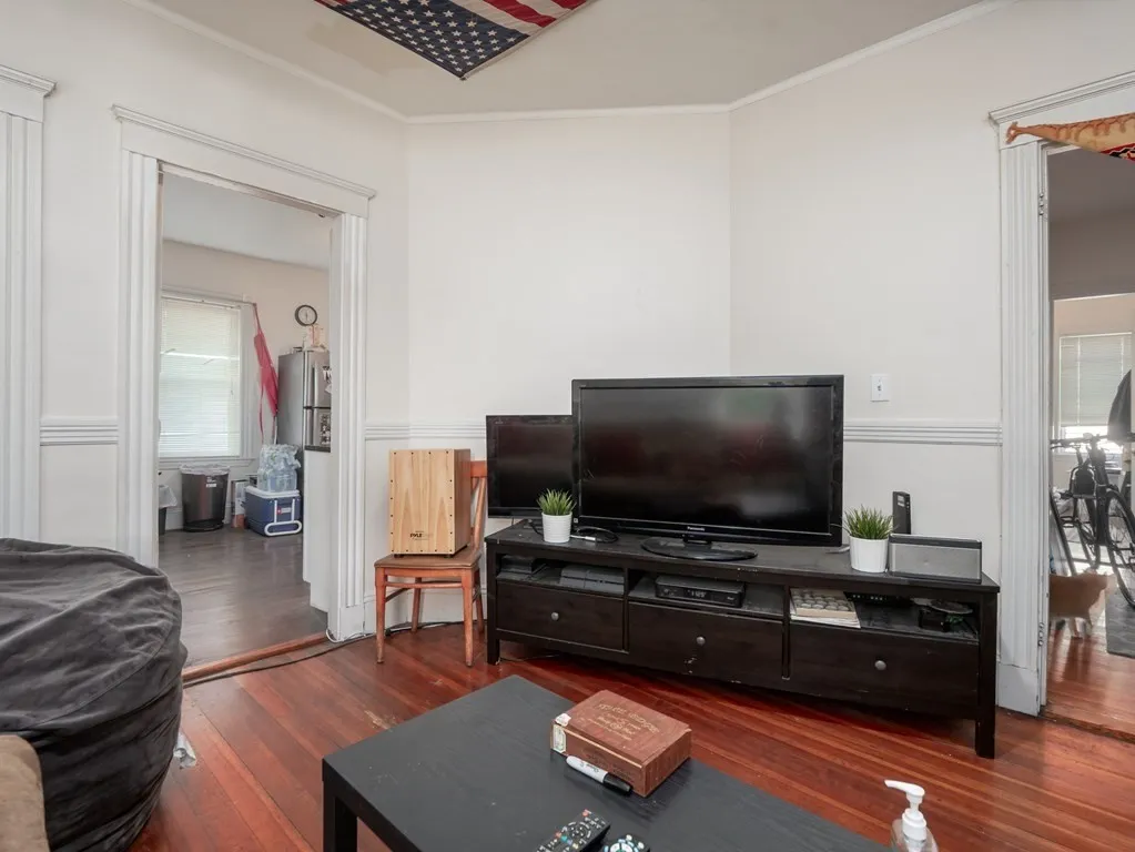 3 bed, 1 bath apartment for rent at 47 Saint Margaret St Unit 2, Dorchester — photo 7 of 29