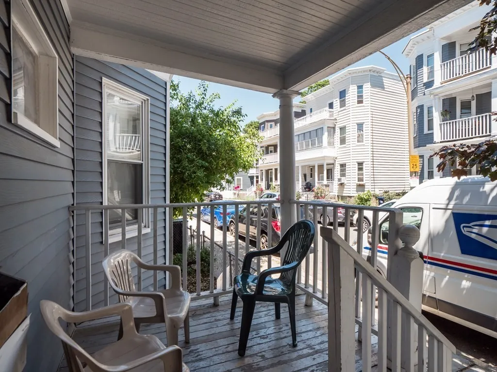 3 bed, 1 bath apartment for rent at 47 Saint Margaret St Unit 2, Dorchester — photo 25 of 29