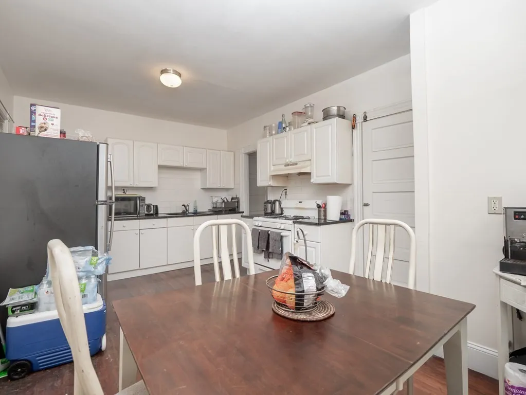 3 bed, 1 bath apartment for rent at 47 Saint Margaret St Unit 2, Dorchester — photo 10 of 29