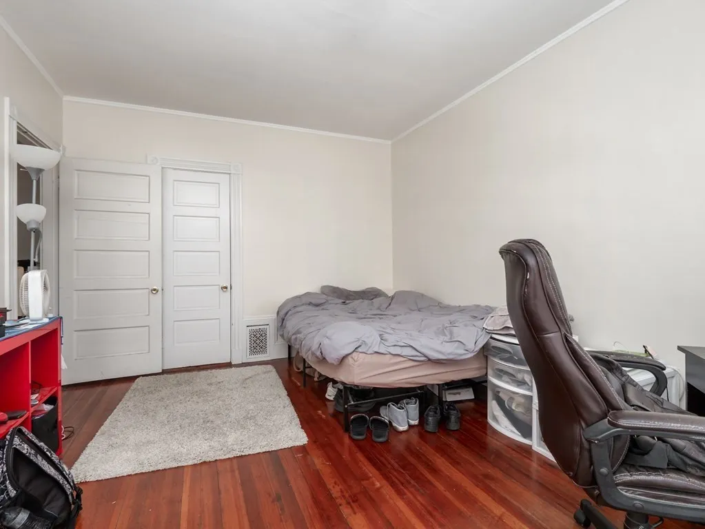 3 bed, 1 bath apartment for rent at 47 Saint Margaret St Unit 2, Dorchester — photo 4 of 29