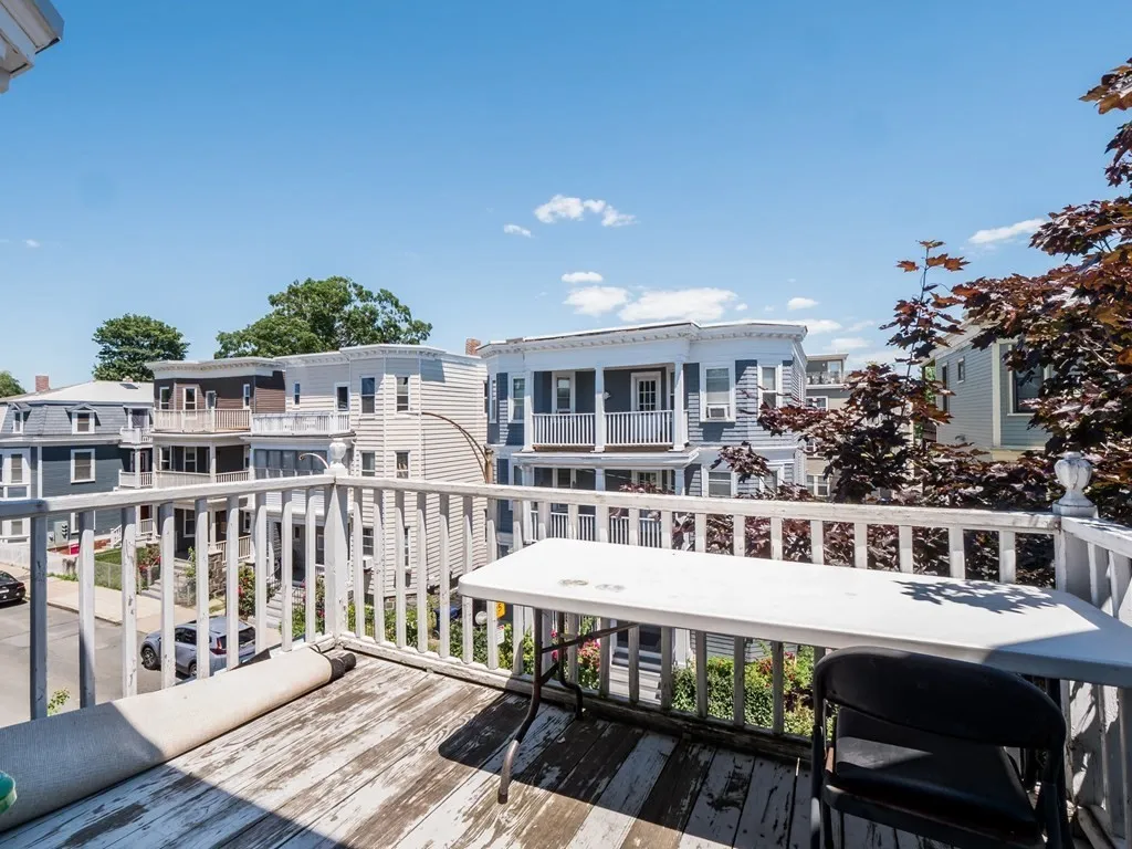 3 bed, 1 bath apartment for rent at 47 Saint Margaret St Unit 2, Dorchester — photo 20 of 29