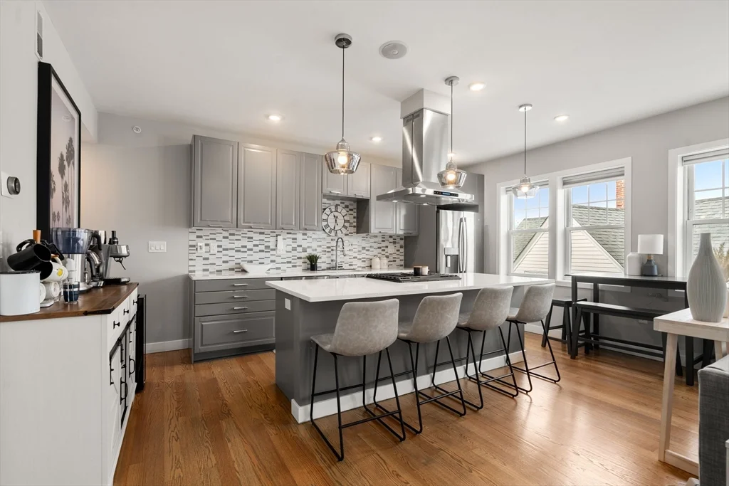 2 bed, 2 bath apartment for rent at 47 Sargent St Unit 5, Roxbury — photo 1 of 25