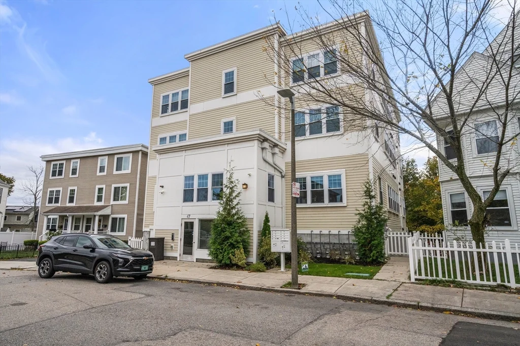 2 bed, 2 bath apartment for rent at 47 Sargent St Unit 5, Roxbury — photo 24 of 25