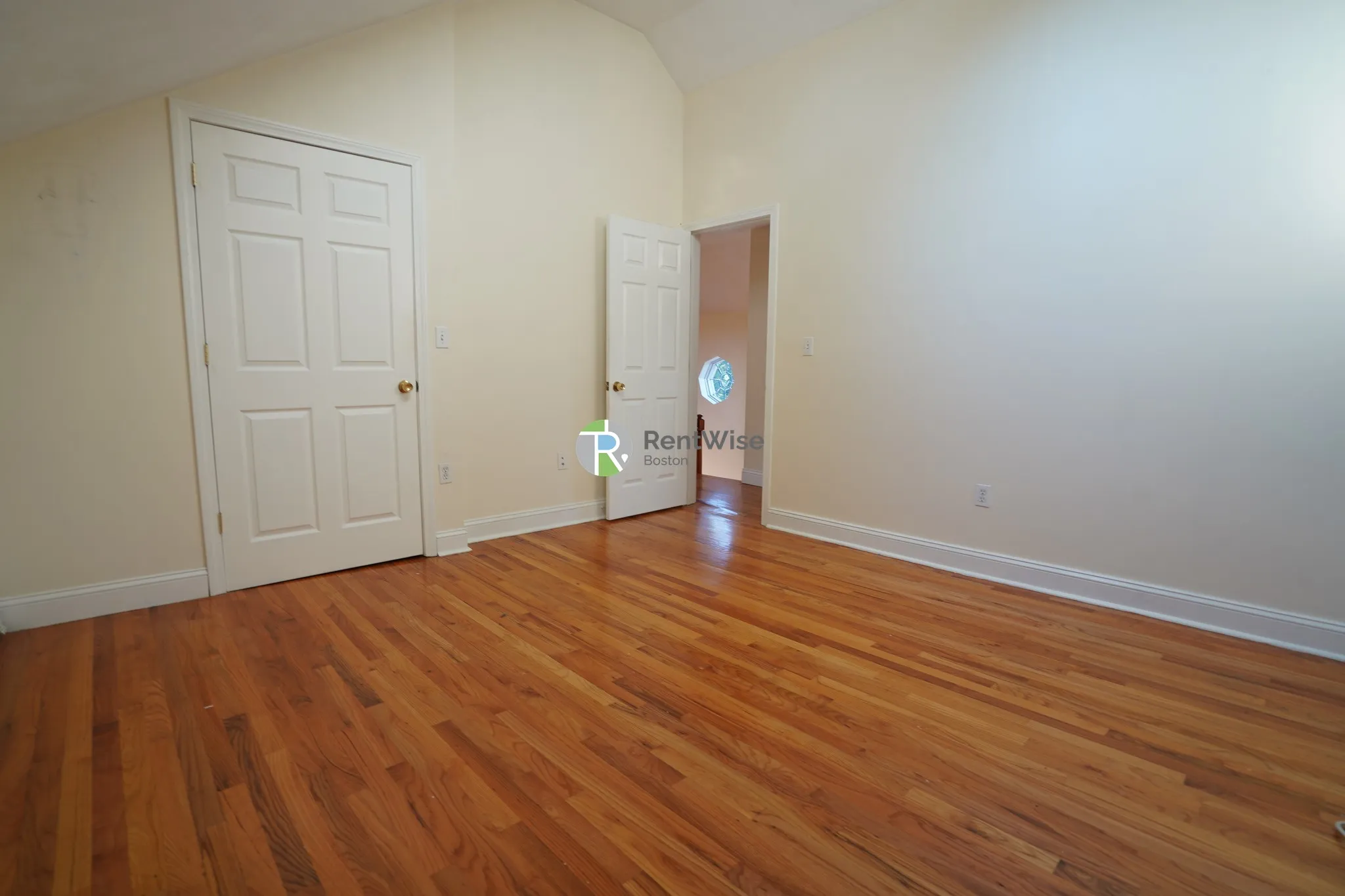 4 bed, 2 bath apartment for rent at 47 School St Unit 0, Coolidge Corner — photo 12 of 23