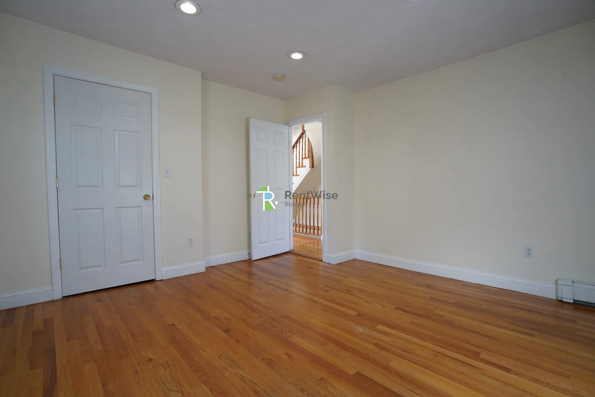 4 bed, 2 bath apartment for rent at 47 School St Unit 0, Coolidge Corner — photo 7 of 23