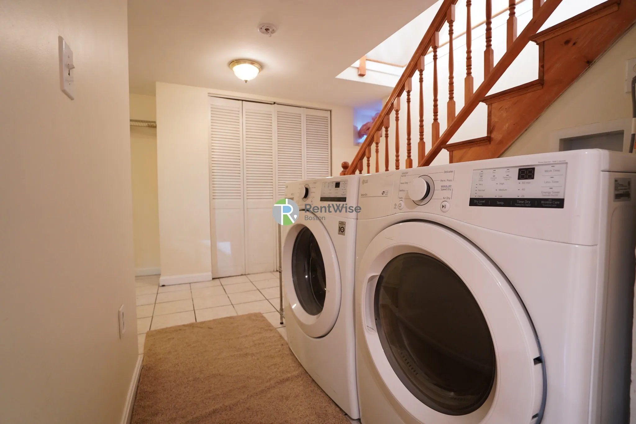 4 bed, 2 bath apartment for rent at 47 School St Unit 0, Coolidge Corner — photo 21 of 23