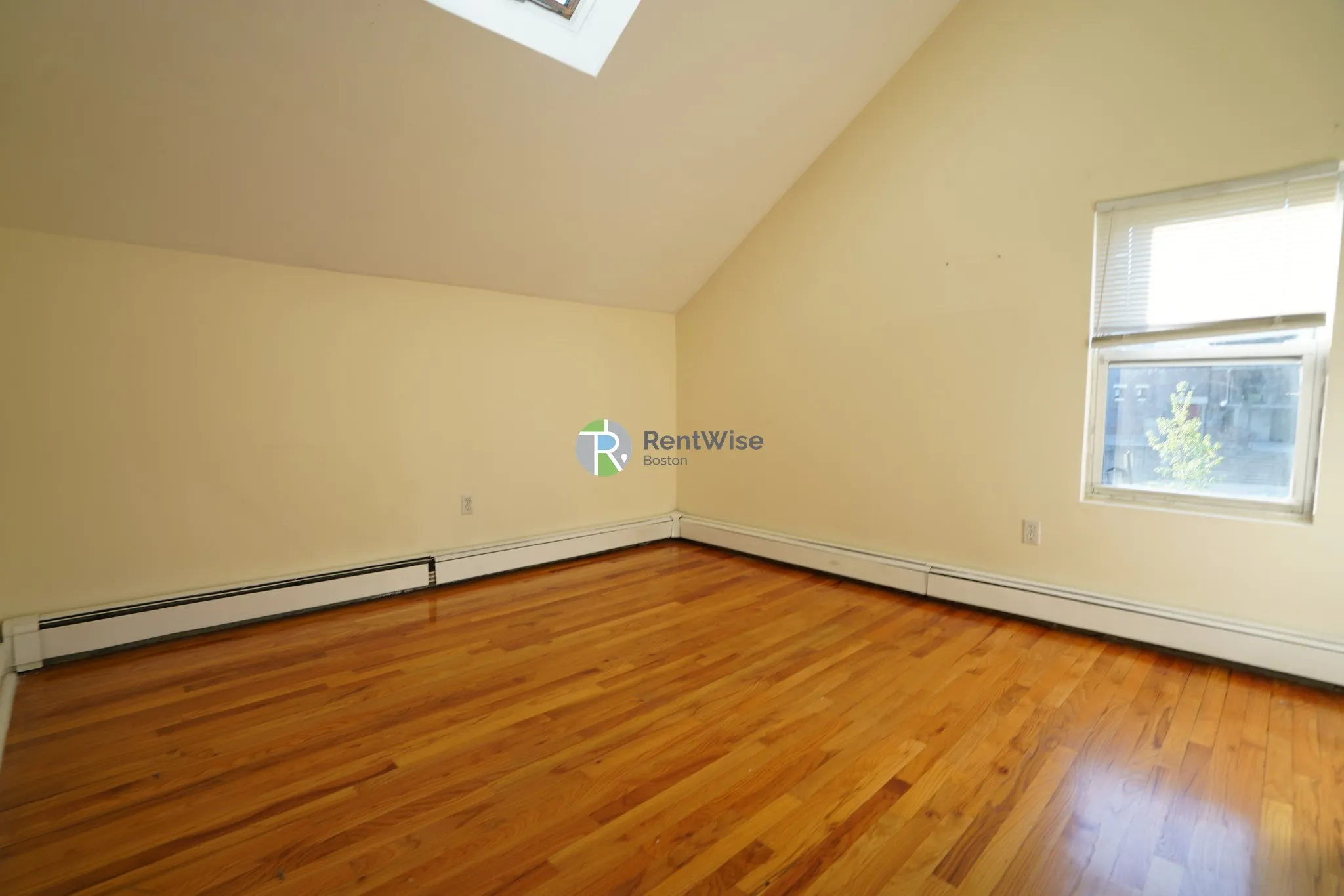 4 bed, 2 bath apartment for rent at 47 School St Unit 1, Coolidge Corner — photo 15 of 23