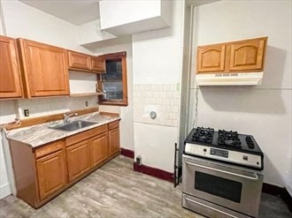 2 bed, 1 bath apartment for rent at 47 School Unit 1, Roxbury — photo 2 of 13