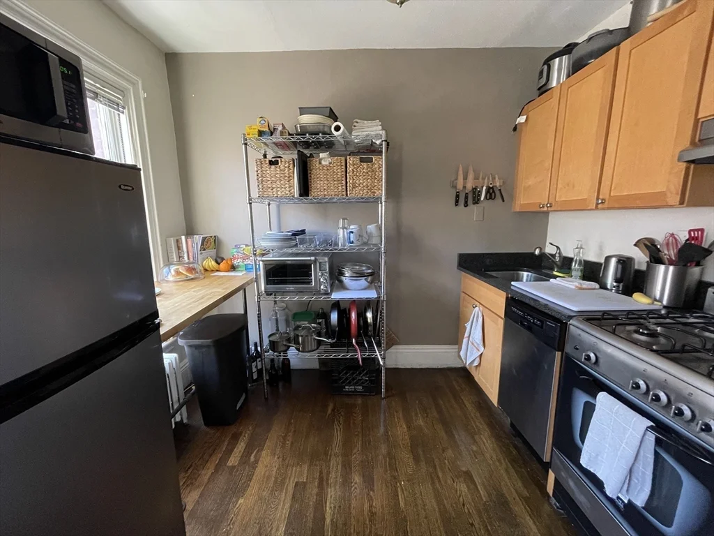 1 bed, 1 bath apartment for rent at 47 South Russell St Unit 3, Beacon Hill — photo 11 of 12