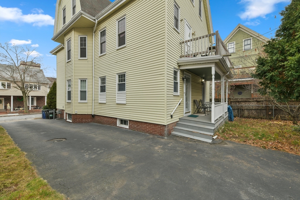 3 bed, 2 bath apartment for rent at 47 Teele Unit 2, Teele Square — photo 14 of 17