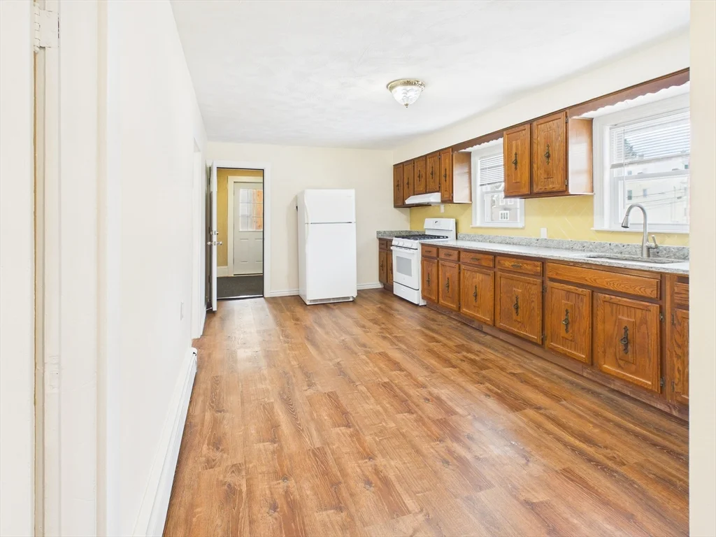 1 bed, 1 bath apartment for rent at 47 Tremont Unit 2, Norwood — photo 2 of 10